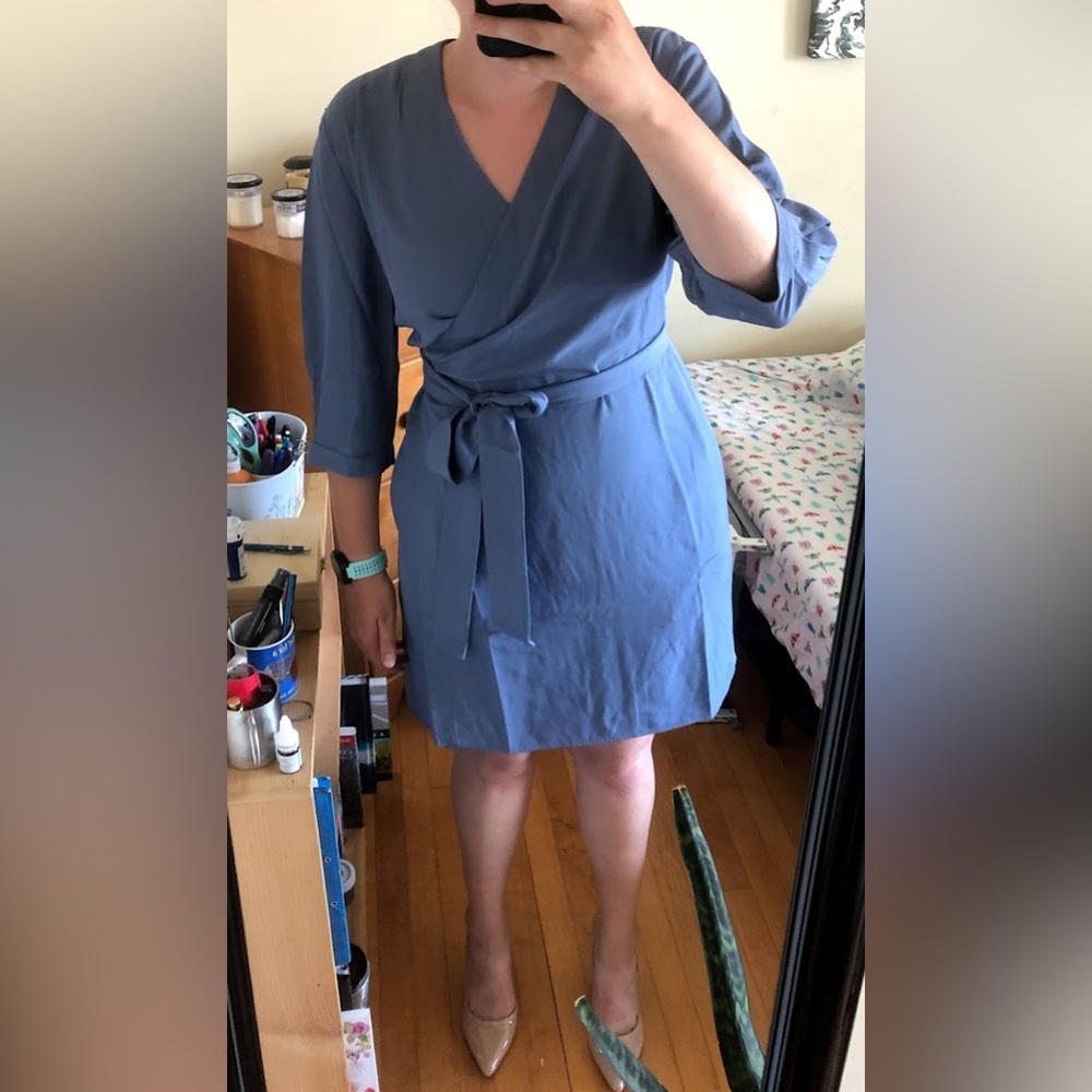 Everlane - women’s 12 - Japanese goweave
cotton long sleeve mini wrap dress